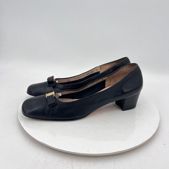 Salvatore Ferragamo Women Size 10 AAAA Black Leather Bow Block Low Heel Shoes - Picture 2 of 13